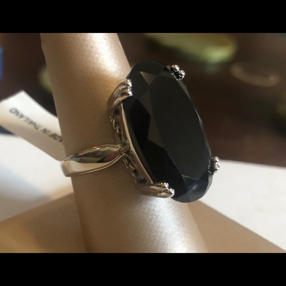 Genuine Black Spinel Solitaire - Picture 2 of 4